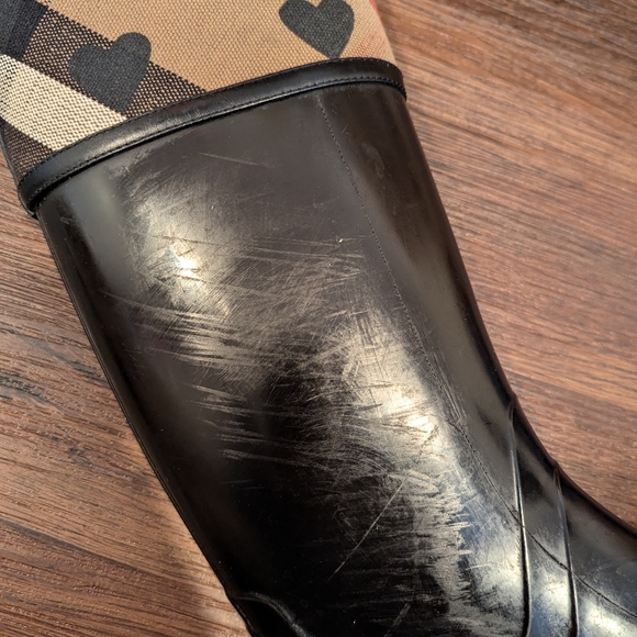 Authentic Burberry Rain Boots - Picture 3 of 4